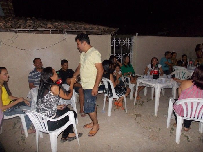 Primeira dama Lindyane Batista e amigos realizam festa surpresa ao prefeito Moisés Barbosa  - Imagem 54