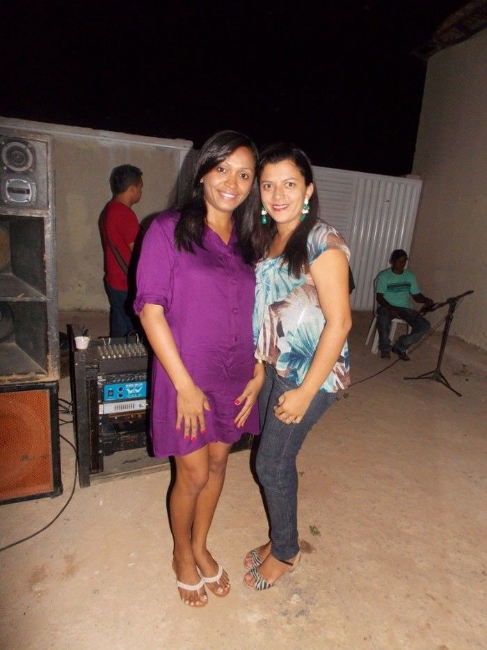 Primeira dama Lindyane Batista e amigos realizam festa surpresa ao prefeito Moisés Barbosa  - Imagem 25