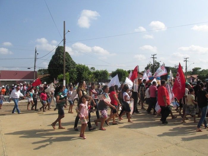 Candidato a Governador: Wellington Dias Faz Caminhada em Agricolândia  - Imagem 33