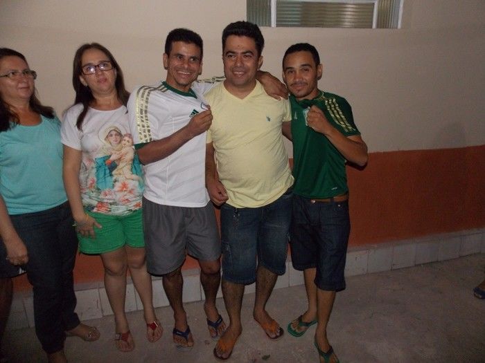 Primeira dama Lindyane Batista e amigos realizam festa surpresa ao prefeito Moisés Barbosa  - Imagem 47