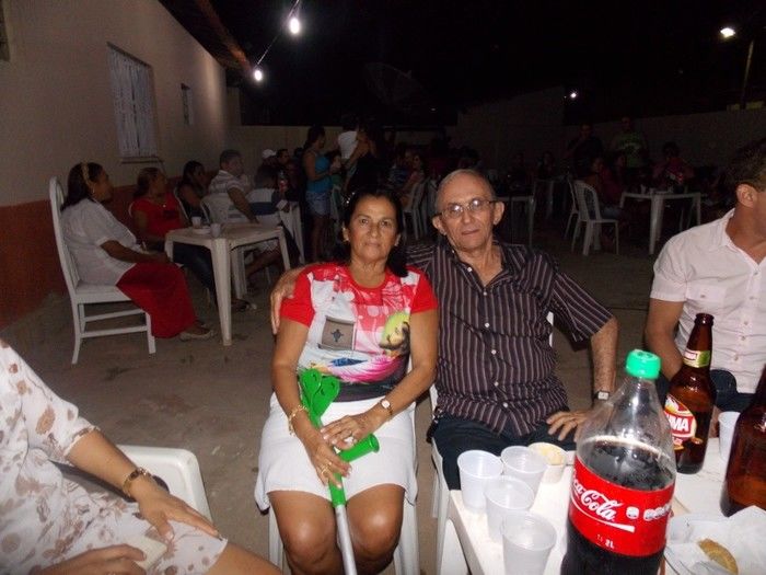 Primeira dama Lindyane Batista e amigos realizam festa surpresa ao prefeito Moisés Barbosa  - Imagem 51