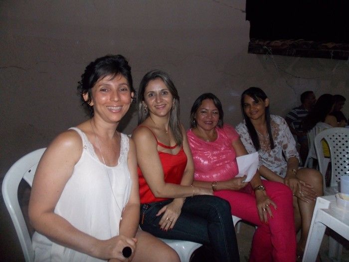 Primeira dama Lindyane Batista e amigos realizam festa surpresa ao prefeito Moisés Barbosa  - Imagem 94