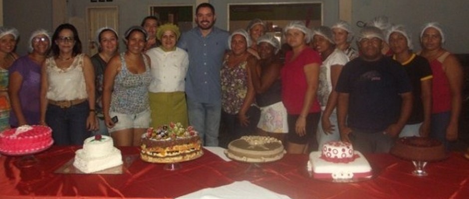 Prefeito Lukano Sá participa de encerramento de qualificação de pequenos empreendedores de Oeiras