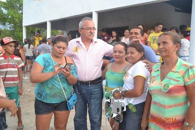 Candidatos Wilson Brandão e Átila Lira arrastam um multidão na maior passeata da história de Boa Hora - Imagem 8