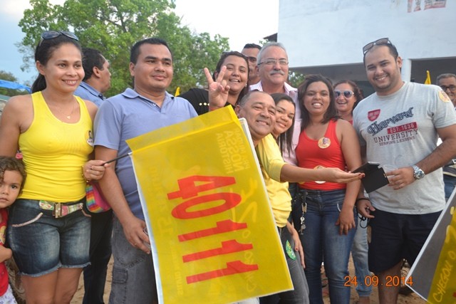 Candidatos Wilson Brandão e Átila Lira arrastam um multidão na maior passeata da história de Boa Hora - Imagem 15