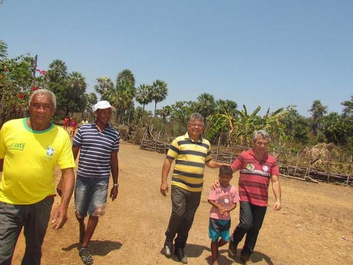 Prefeito Edílson Capote leva água para mais comunidades. - Imagem 11