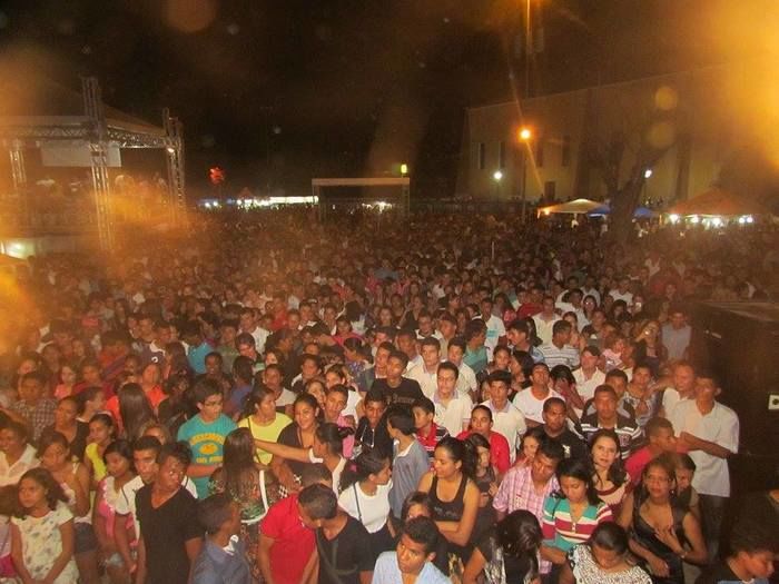 Show Evangélico atrai milhares de fies - Imagem 1