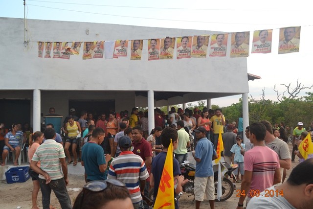 Candidatos Wilson Brandão e Átila Lira arrastam um multidão na maior passeata da história de Boa Hora - Imagem 1