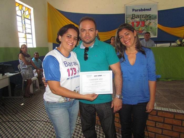 Primeira-dama Edneida Fortes entrega certificado dos cursos profissionalizantes do Pronatec - Imagem 8