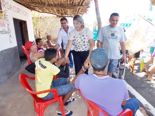 Prata do Piauí recebe à visita da candidata a deputada estadual Janaínna Marques - Imagem 42