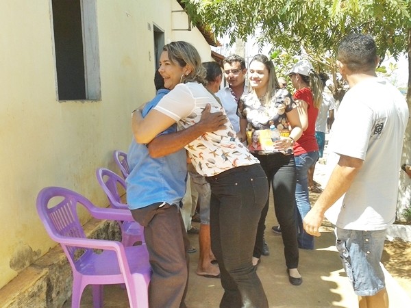 Prata do Piauí recebe à visita da candidata a deputada estadual Janaínna Marques - Imagem 43