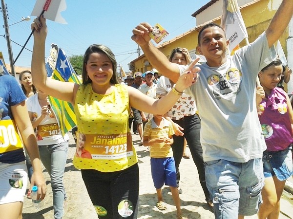 Prata do Piauí recebe à visita da candidata a deputada estadual Janaínna Marques - Imagem 52