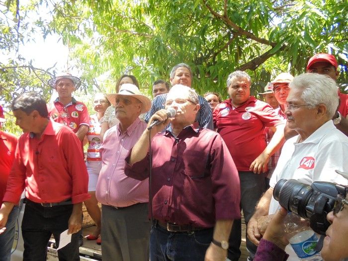 Candidato a governador Wellington Dias visita São Pedro do Piauí - Imagem 28
