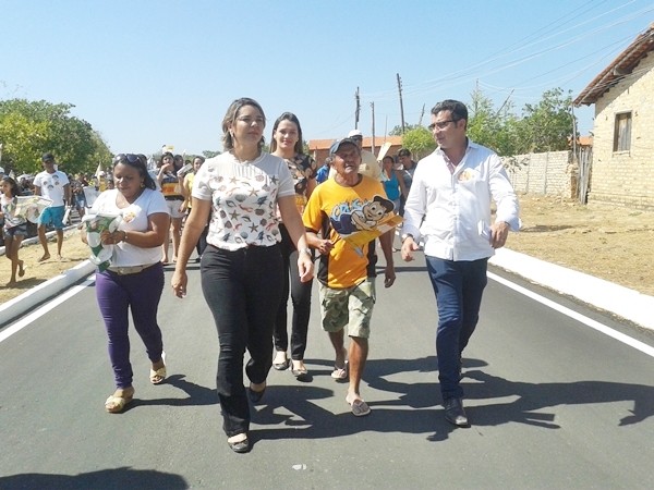 Prata do Piauí recebe à visita da candidata a deputada estadual Janaínna Marques - Imagem 7