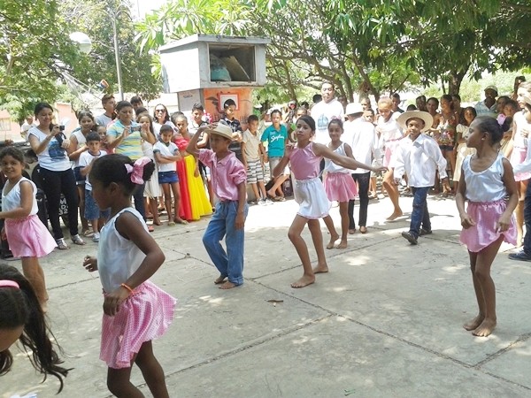 3ª Edição do projeto:  “Um poema em cada árvore“ - Imagem 17