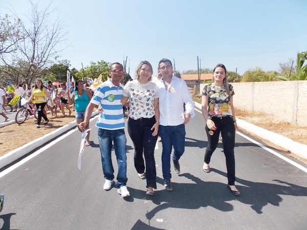 Prata do Piauí recebe à visita da candidata a deputada estadual Janaínna Marques - Imagem 32