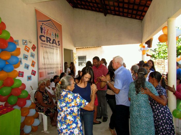 Centro de Referência do Idoso e CRAS realizaram festa em homenagem aos Pais - Imagem 7