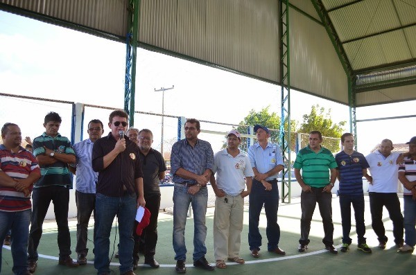 Prefeitura entrega mais de 1,5 milhões de reais em ações - Imagem 9