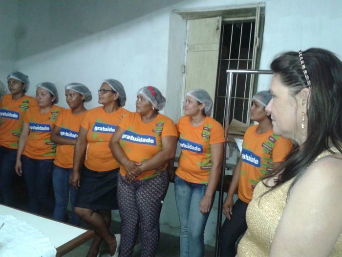 Primeira-dama de Buriti dos Lopes prestigia encerramento de curso de auxiliar de cozinha - Imagem 1
