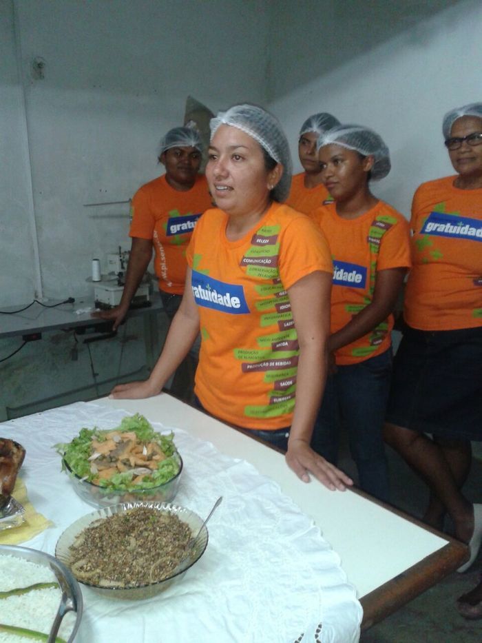 Primeira-dama de Buriti dos Lopes prestigia encerramento de curso de auxiliar de cozinha - Imagem 9