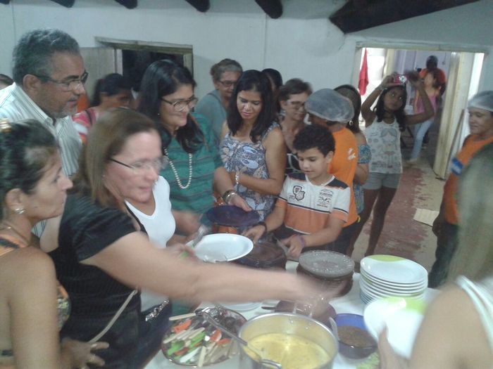 Primeira-dama de Buriti dos Lopes prestigia encerramento de curso de auxiliar de cozinha - Imagem 11