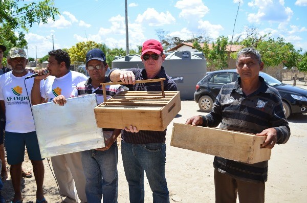 Prefeitura entrega mais de 1,5 milhões de reais em ações - Imagem 4