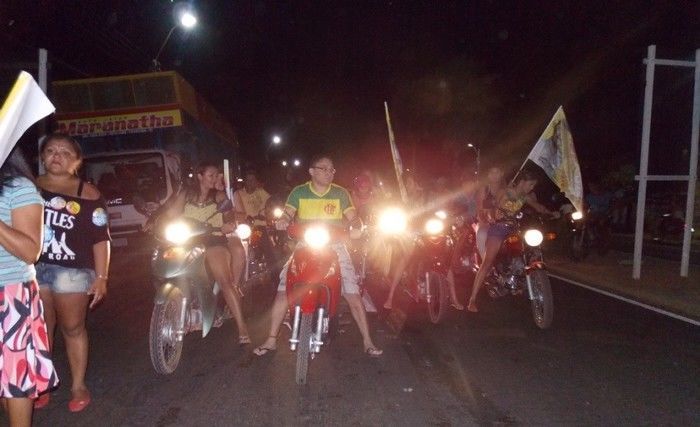 Prefeito Moisés Barbosa realizou grande carreata e recepciona os Deputados Wilson Brandão e Hugo Napoleão. - Imagem 18
