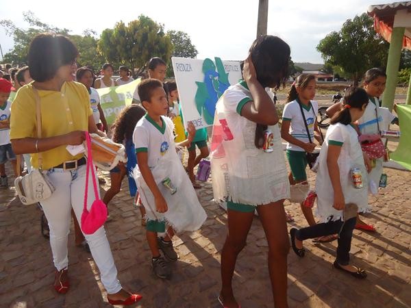 Alunos Realizaram Caminhada Cívica  - Imagem 32