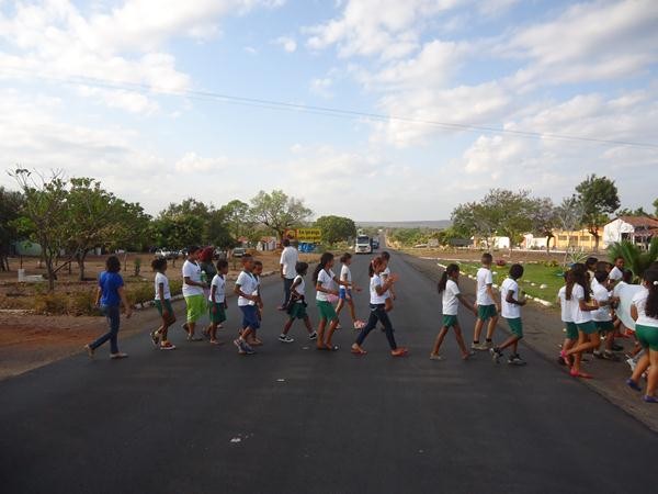 Alunos Realizaram Caminhada Cívica  - Imagem 21