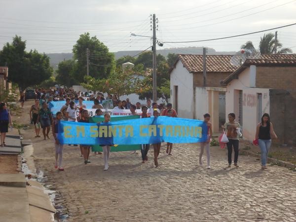 Alunos Realizaram Caminhada Cívica  - Imagem 15