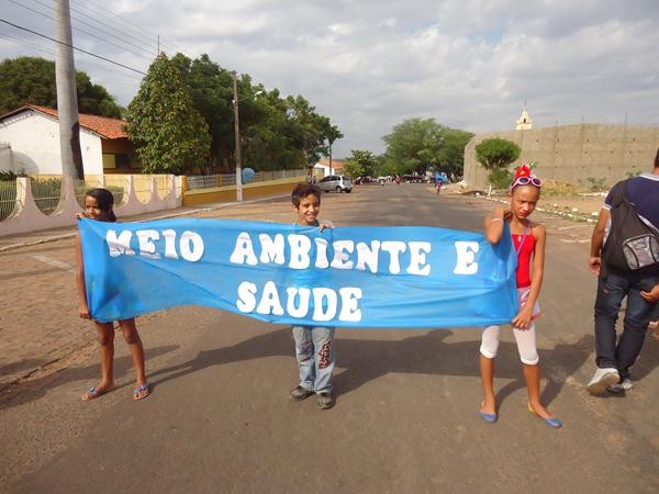 Alunos Realizaram Caminhada Cívica  - Imagem 106