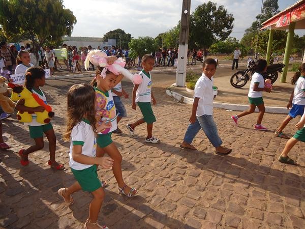 Alunos Realizaram Caminhada Cívica  - Imagem 30