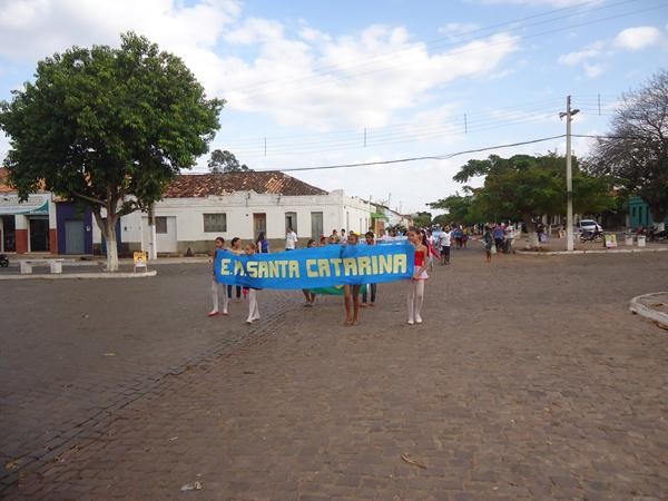 Alunos Realizaram Caminhada Cívica  - Imagem 37