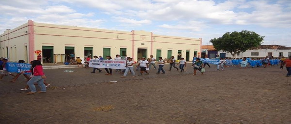 Alunos Realizaram Caminhada Cívica 