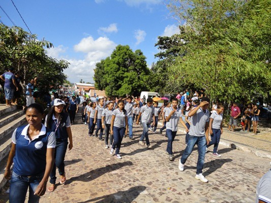 Prefeito e autoridades participam do desfile de 7 de setembro  - Imagem 11