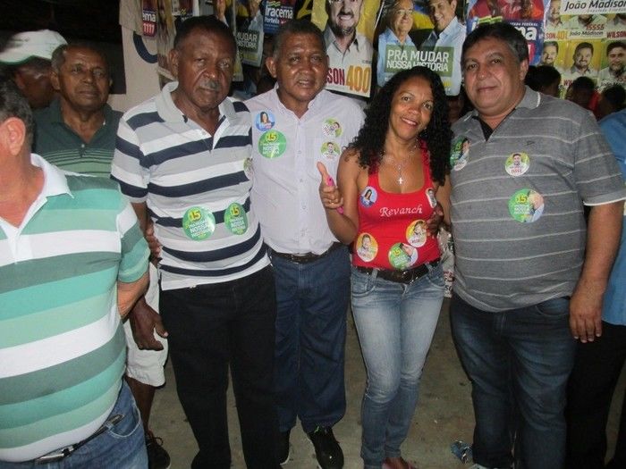 Prefeito: Walter Alencar Faz inauguração de Comité do 15 do Candidato a Governador ZÉ FILHO em Agricolândia.  - Imagem 8