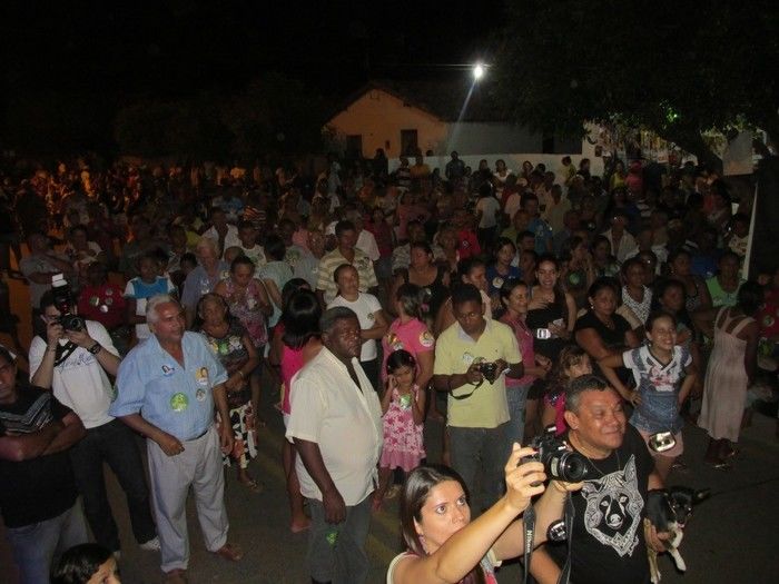 Prefeito: Walter Alencar Faz inauguração de Comité do 15 do Candidato a Governador ZÉ FILHO em Agricolândia.  - Imagem 17