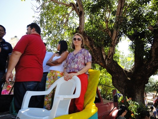 Prefeito e autoridades participam do desfile de 7 de setembro  - Imagem 42