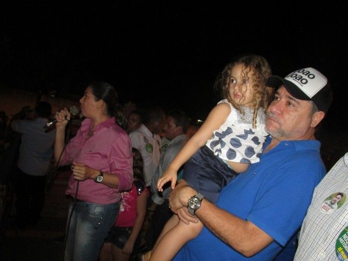 Prefeito: Walter Alencar Faz inauguração de Comité do 15 do Candidato a Governador ZÉ FILHO em Agricolândia.  - Imagem 19