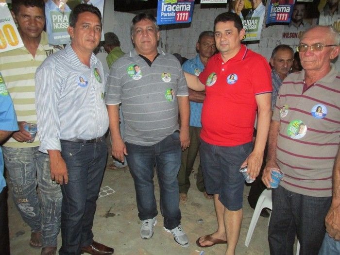 Prefeito: Walter Alencar Faz inauguração de Comité do 15 do Candidato a Governador ZÉ FILHO em Agricolândia.  - Imagem 4