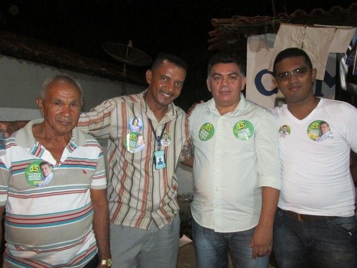 Prefeito: Walter Alencar Faz inauguração de Comité do 15 do Candidato a Governador ZÉ FILHO em Agricolândia.  - Imagem 47