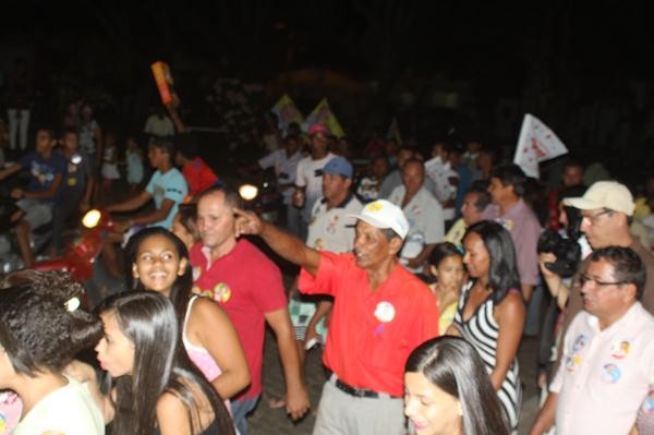 Coligação com a “Força do Povo” faz caminhada em Ipiranga do Piauí - Imagem 18