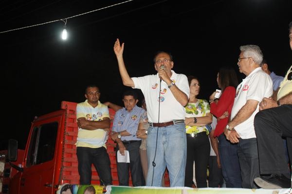 Coligação com a “Força do Povo” faz caminhada em Ipiranga do Piauí - Imagem 37
