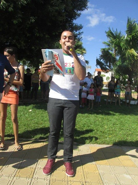 Público prestigia Desfile Cívico das escolas municipais que tiveram educação, avanço e desafio como tema - Imagem 16