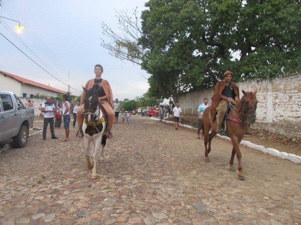 UESM realiza desfile cívico com o tema: “50 anos de educação de qualidade transformando vidas” - Imagem 29