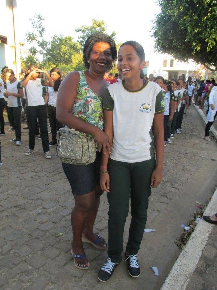 Rede de Ensino Estadual e Municipal leva 1.326 Alunos para desfilar no 7 de Setembro em Agricolândia - Imagem 44