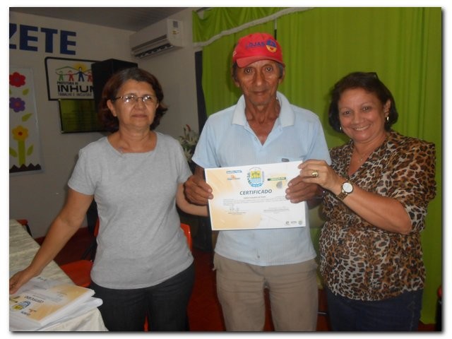 Pedreiros são diplomados em Inhuma, entrega de certificados - Imagem 15