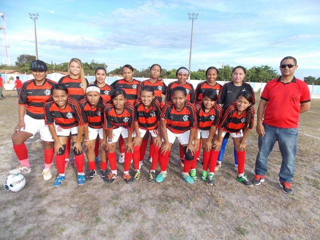 Com eleição de musa, campeonato amador da LBF começa com dois jogos - Imagem 14