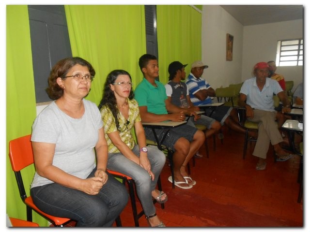 Pedreiros são diplomados em Inhuma, entrega de certificados - Imagem 2
