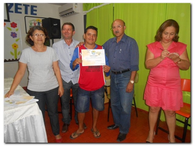 Pedreiros são diplomados em Inhuma, entrega de certificados - Imagem 37
